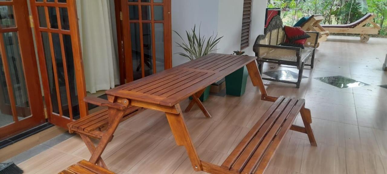 Ceylon Serenity Villas 贝鲁沃勒 外观 照片